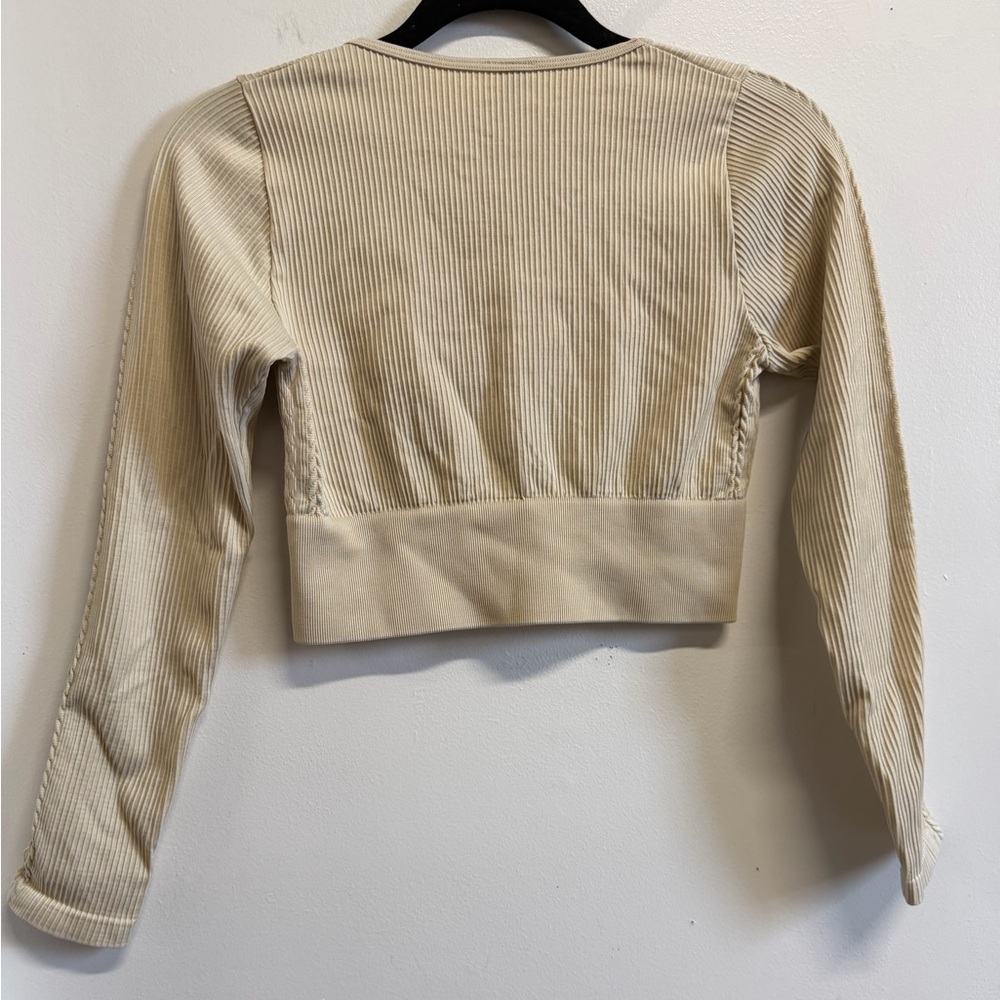 Offline by Aerie Ribbed Cropped Long Sleeve Top Cream Size M - Picture 4 of 6